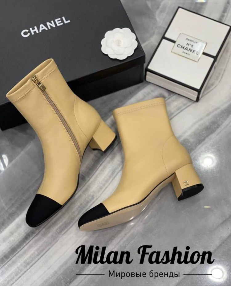 Ботинки  Chanel V14134. Вид 1