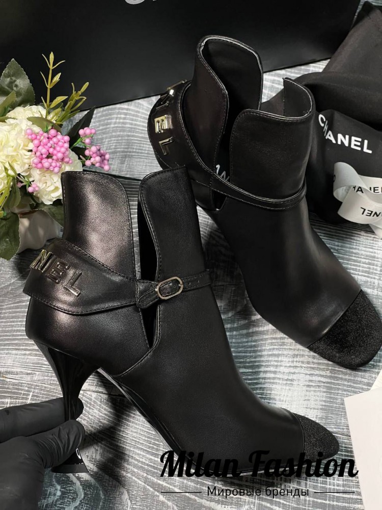 Ботинки  Chanel V10187. Вид 2
