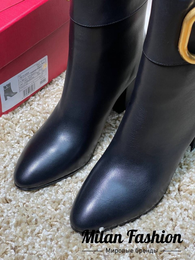 Ботинки  Valentino V13642. Вид 2