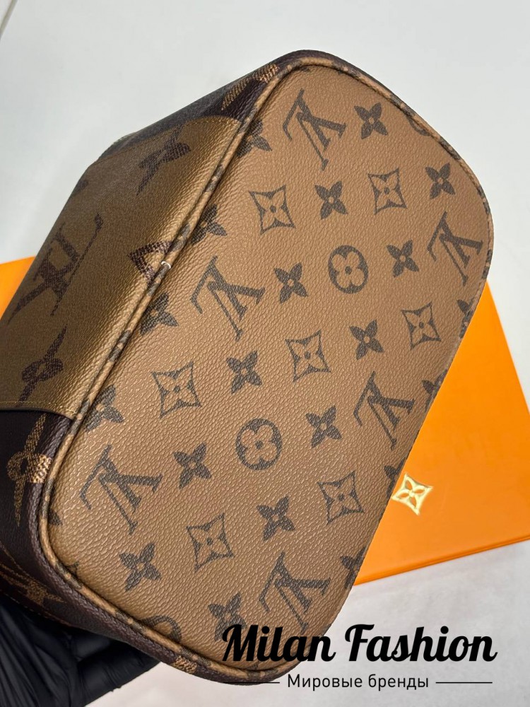 Косметичка  Louis Vuitton V52440. Вид 6