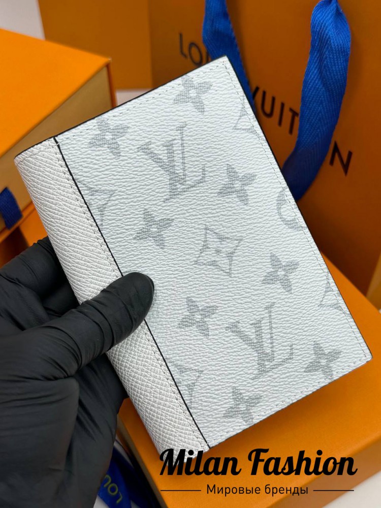 Обложка на паспорт  Louis Vuitton  V34791. Вид 4
