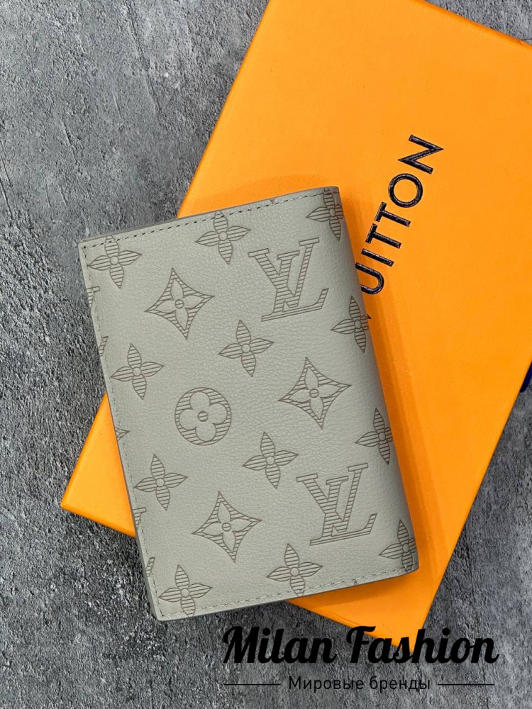 Обложка на паспорт  Louis Vuitton V52466. Вид 4