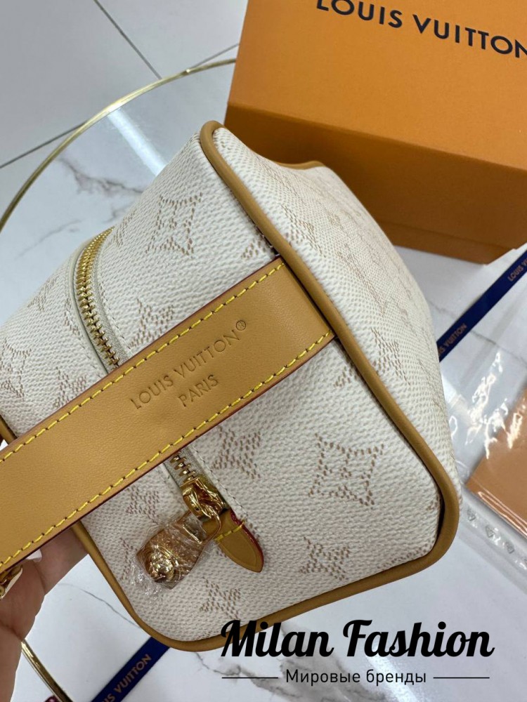 Несессер  Louis Vuitton V52376. Вид 2
