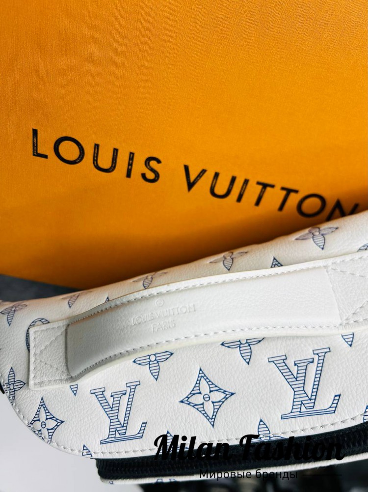 Сумка поясная  Louis Vuitton B33539. Вид 4