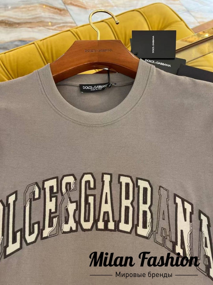 Футболка  Dolce & Gabbana V52323. Вид 3