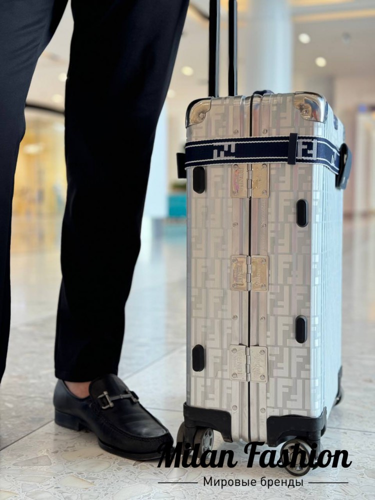 Чемодан  Fendi V52329. Вид 2