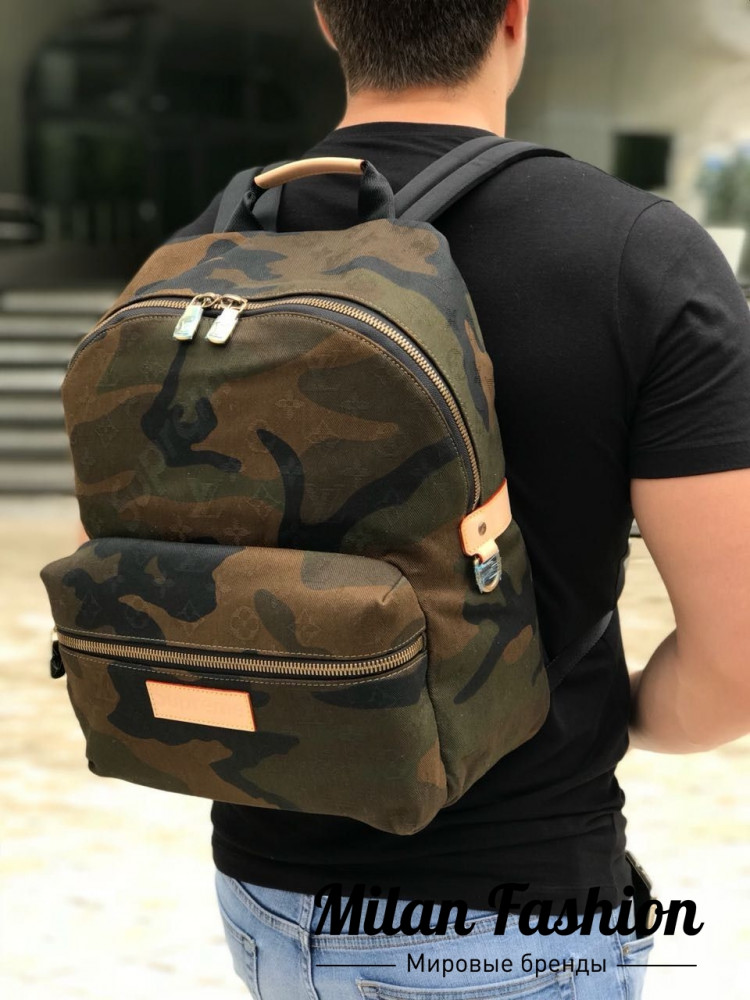 Мужской рюкзак Louis Vuitton bb675. Вид 1