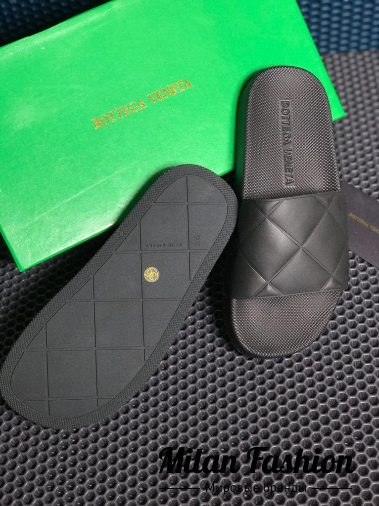 Шлёпанцы  Bottega Veneta V7140. Вид 2