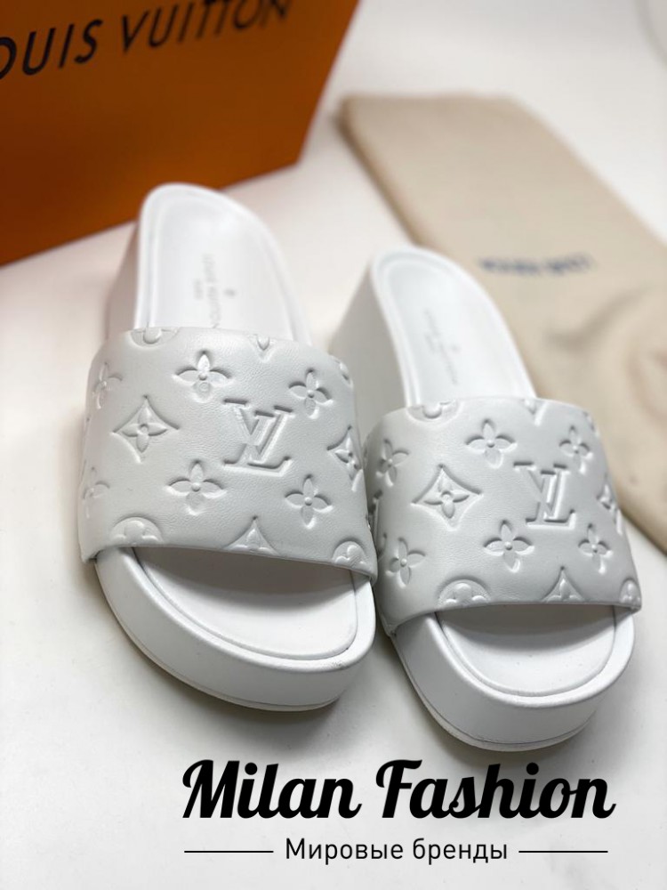 Шлёпанцы  Louis Vuitton V6564. Вид 1