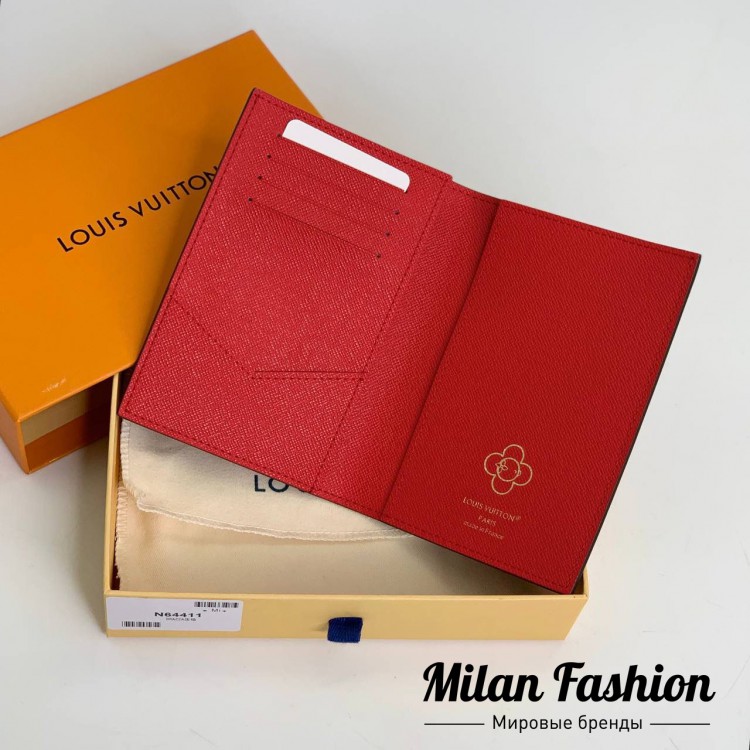 Обложка на паспорт  Louis Vuitton V52032. Вид 2
