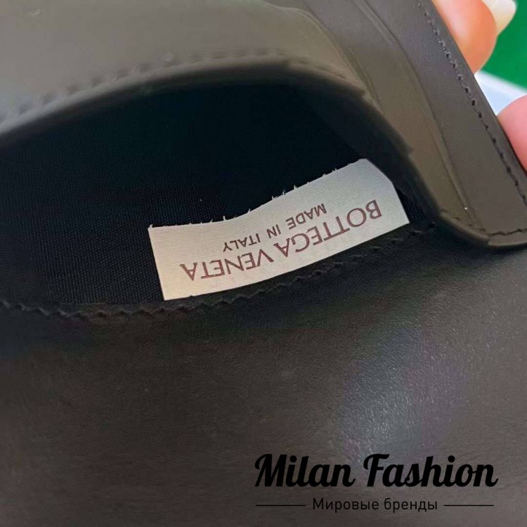 Обложка на паспорт  Bottega Veneta V31730. Вид 3