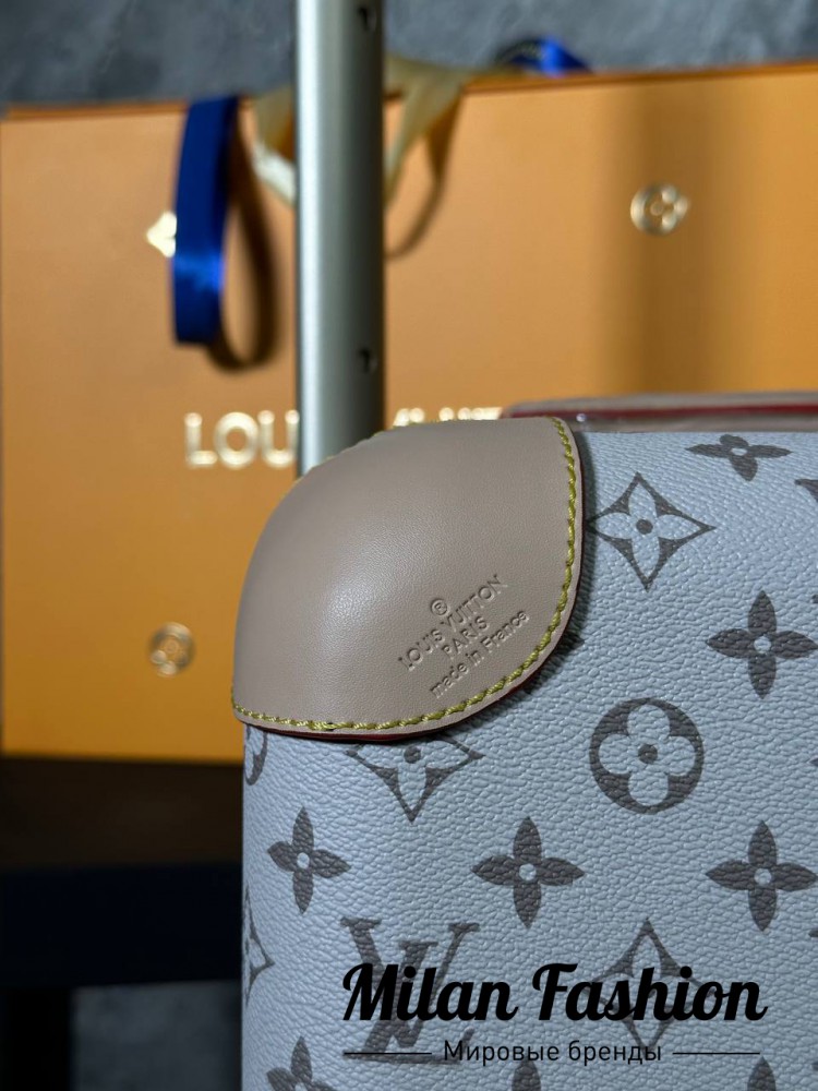 Чемодан  Louis Vuitton V33908. Вид 8