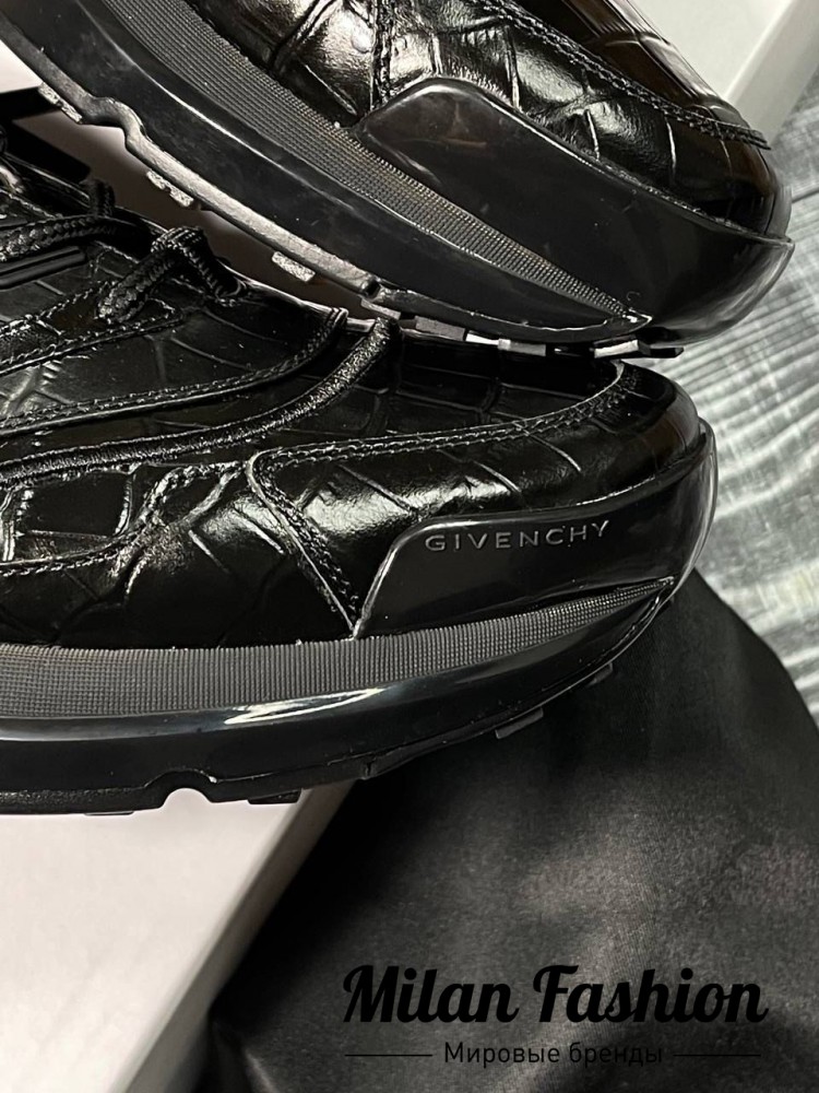 Кроссовки  Givenchy V10774. Вид 3
