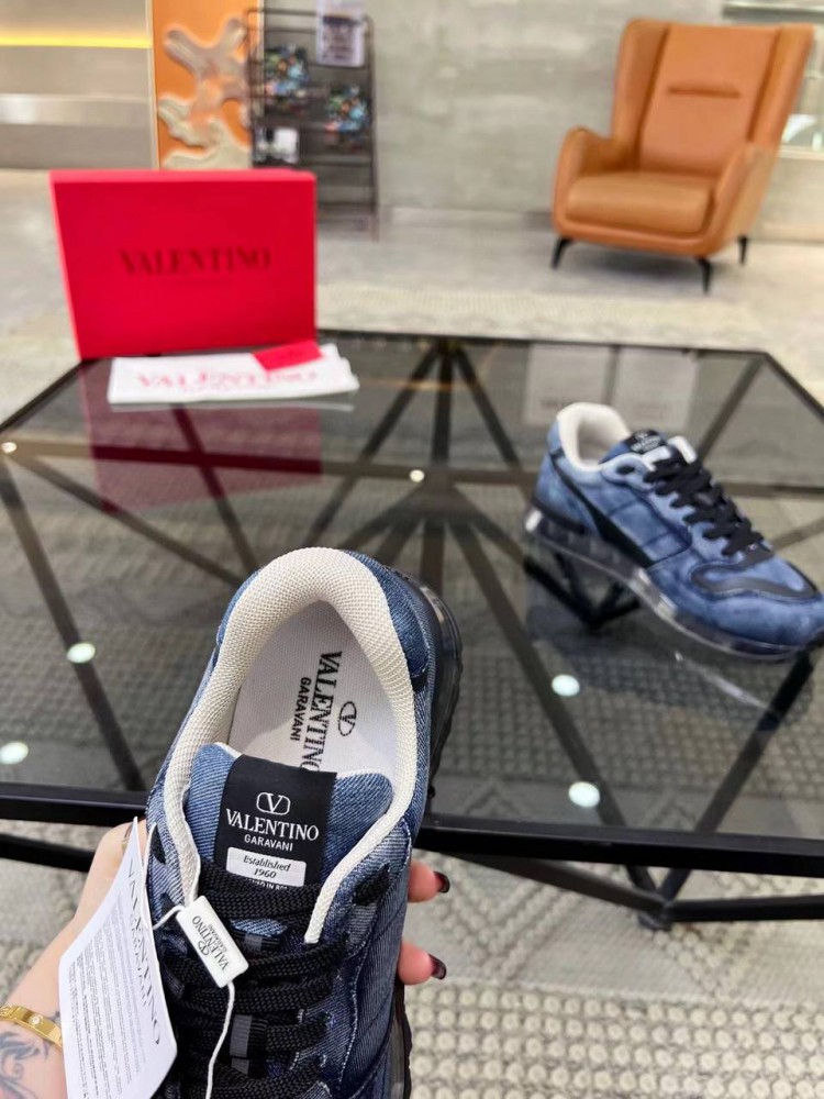 Кроссовки  Valentino V34716. Вид 4