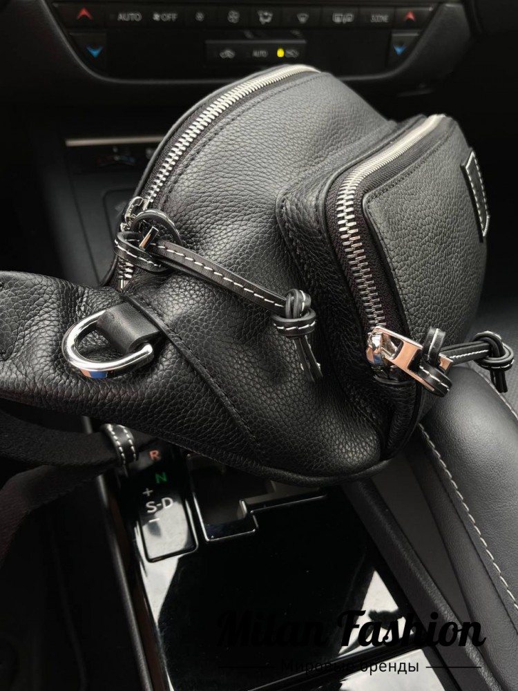 Поясная сумка  Loewe V9491. Вид 2
