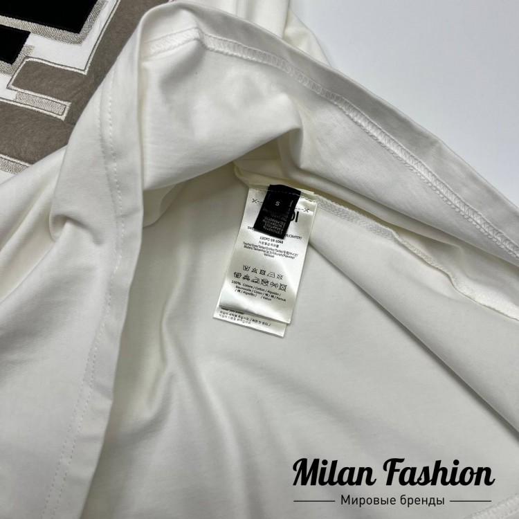 Футболка  Fendi V33472. Вид 3