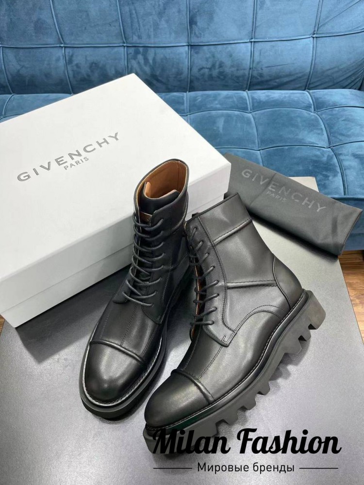 Ботинки  Givenchy V143252. Вид 2