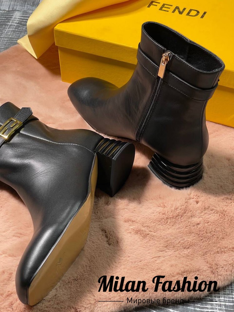 Ботинки  Fendi V10516. Вид 5