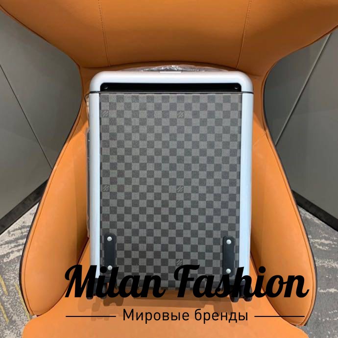 Чемодан  Louis Vuitton V13690. Вид 3