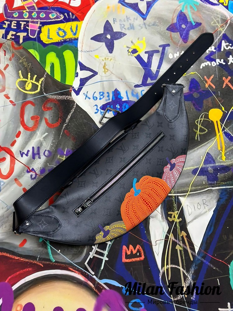 Сумка поясная  Louis Vuitton V33138. Вид 2