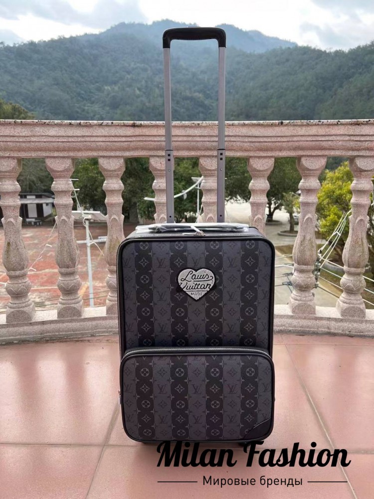 Чемодан  Louis Vuitton V31309. Вид 3