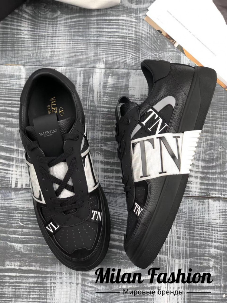 Сникерсы Valentino v0643. Вид 4