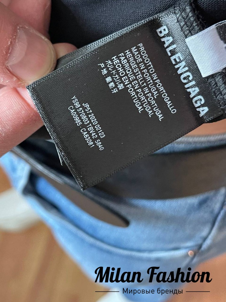 Футболка  Balenciaga V33117. Вид 2