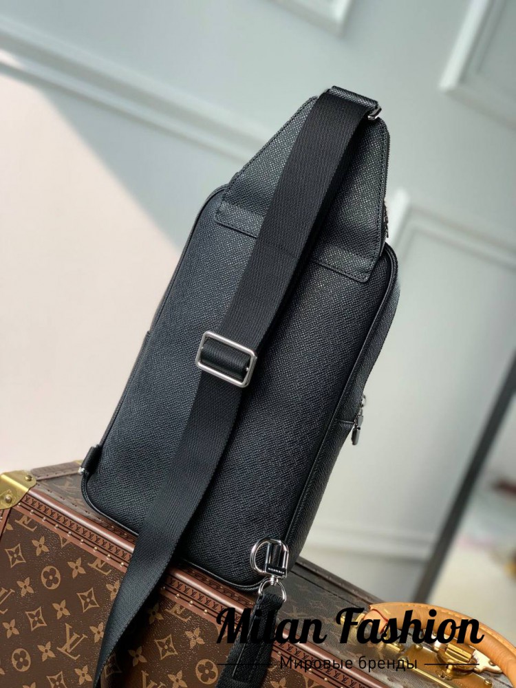 Сумка -слинг Avenue  Louis Vuitton V14279. Вид 3