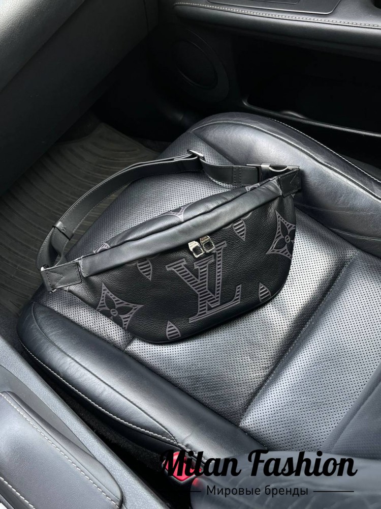 Поясная сумка  Louis Vuitton V33438. Вид 1