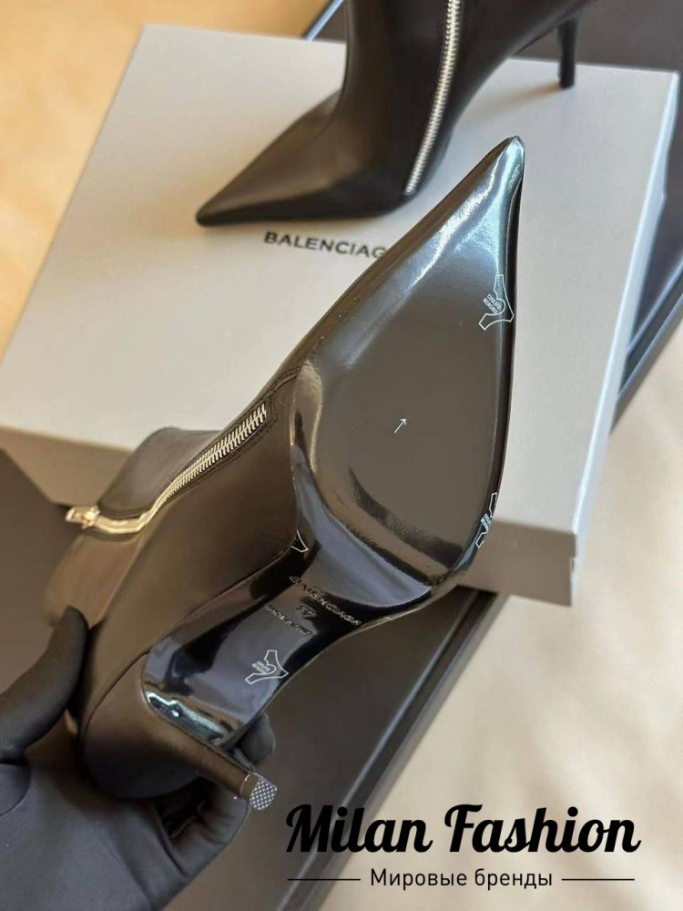 Ботинки  Balenciaga V35051. Вид 3