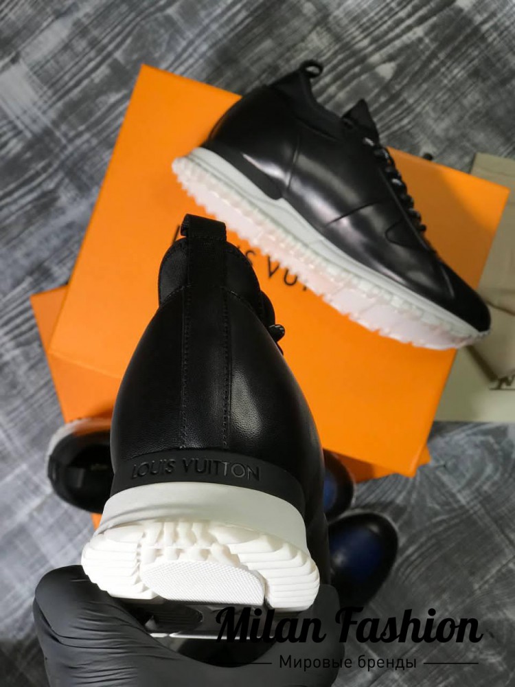 Кроссовки  Louis Vuitton V7609. Вид 8