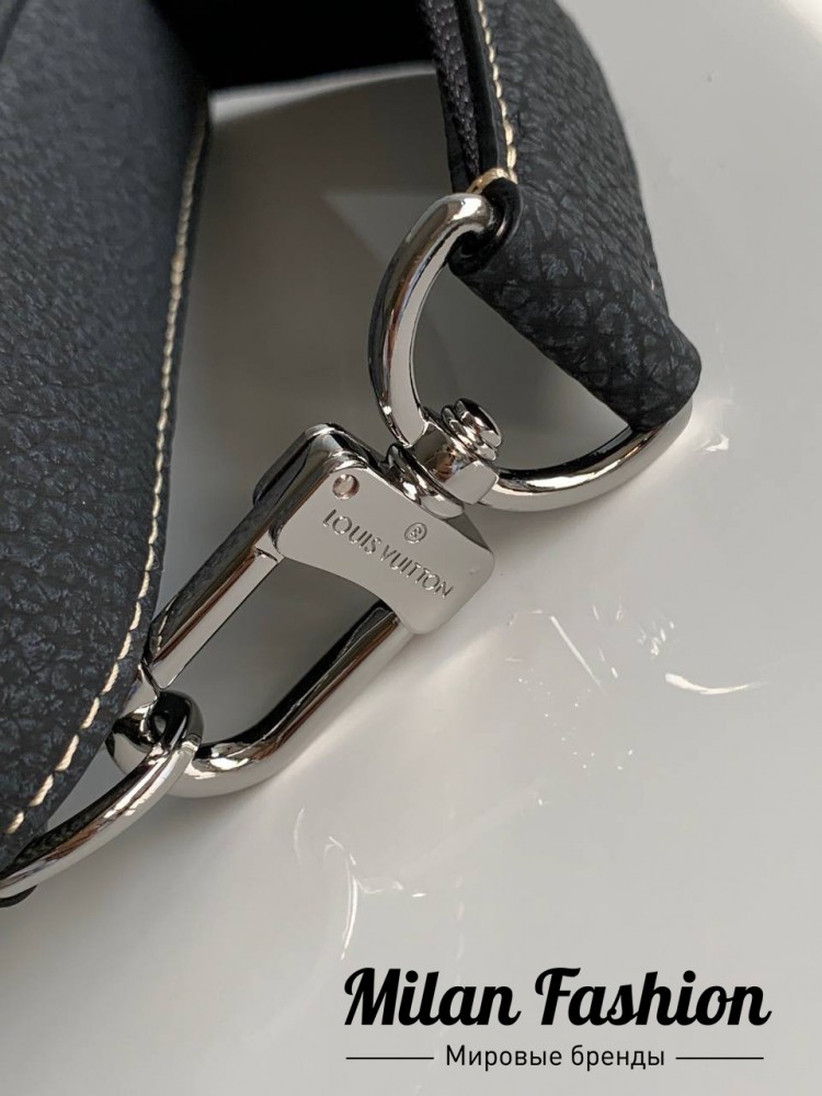 Сумка -слинг  Louis Vuitton V35698. Вид 6