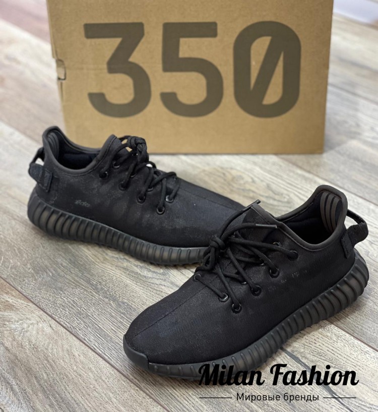 Кроссовки  Adidas Yeezy Boost V7462. Вид 1