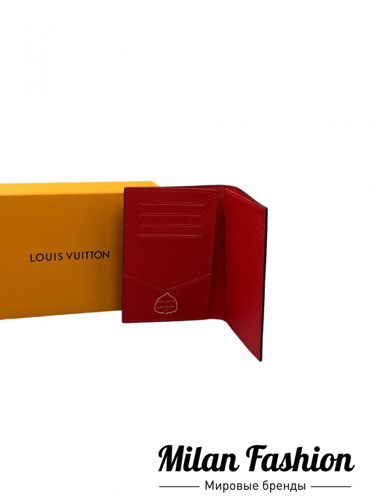 Обложка на паспорт  Louis Vuitton V33138. Вид 2