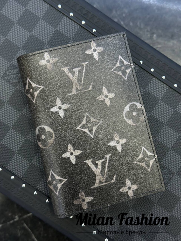 Обложка на паспорт  Louis Vuitton B34743. Вид 1