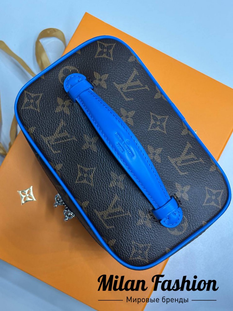 Косметичка  Louis Vuitton V524444. Вид 3