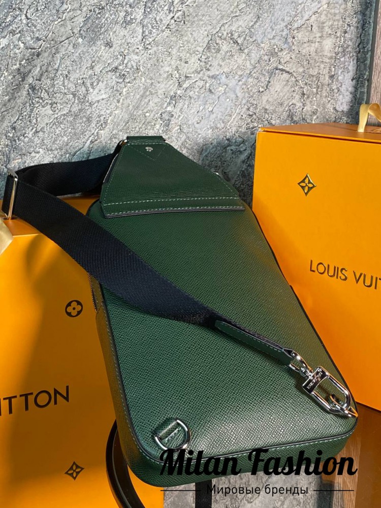 Сумка -слинг Avenue  Louis Vuitton V33623. Вид 6