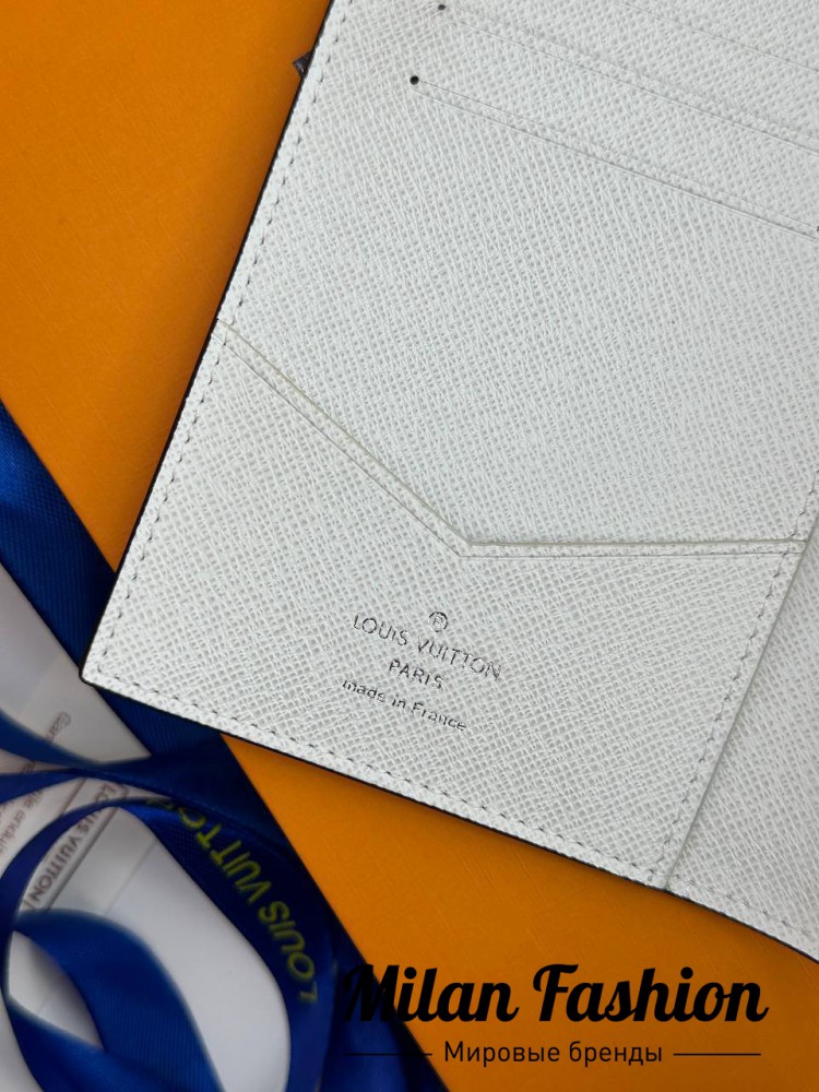 Обложка на паспорт  Louis Vuitton  V34791. Вид 3