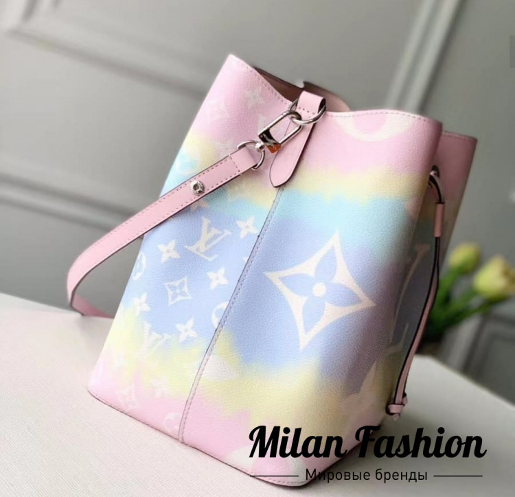 Сумка Onthego  Louis Vuitton v1881. Вид 2