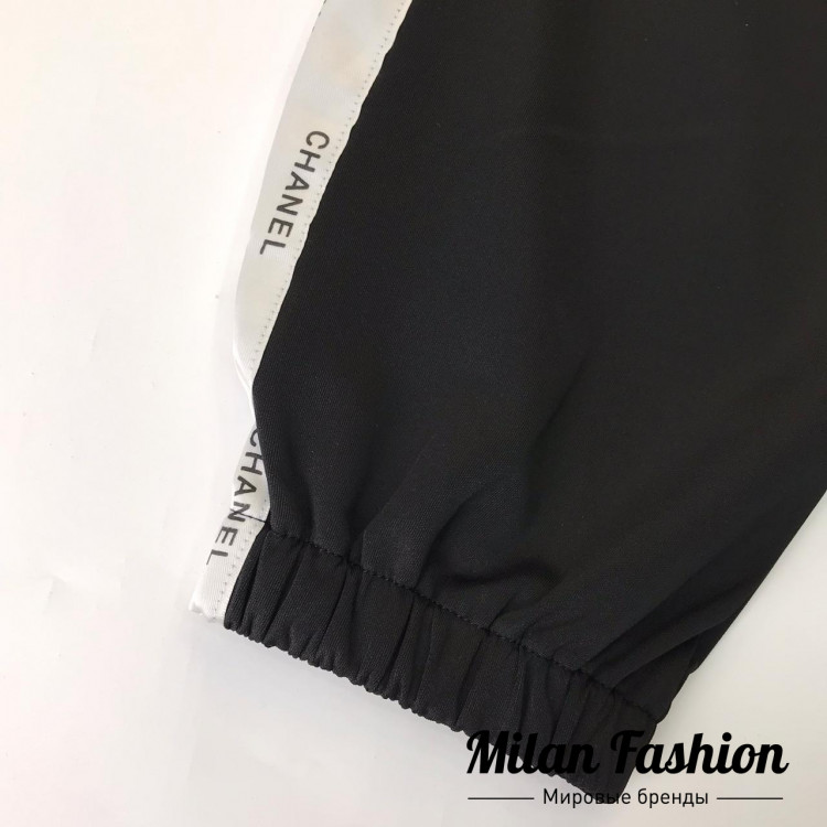 Брюки спортивные  Chanel V2318. Вид 2