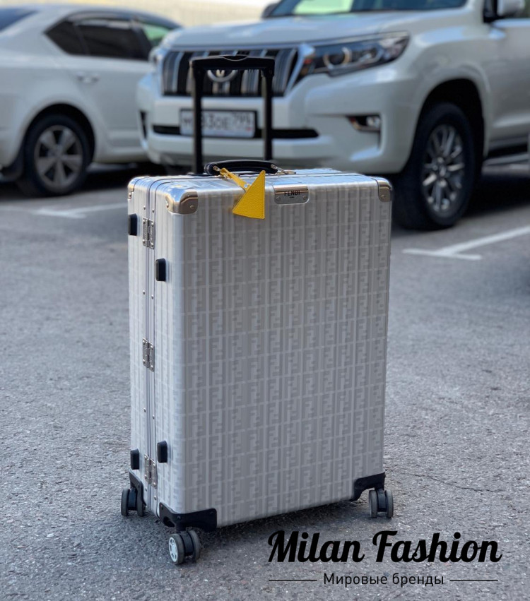 Чемодан Fendi V3738. Вид 1