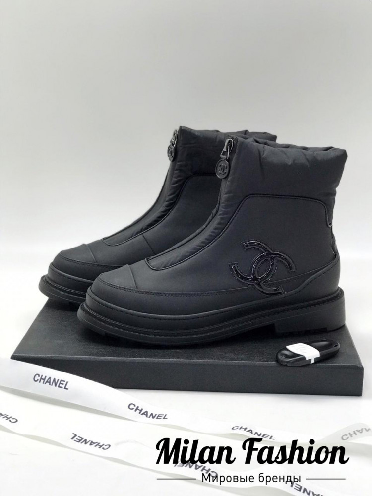 Ботинки Chanel V3814. Вид 1