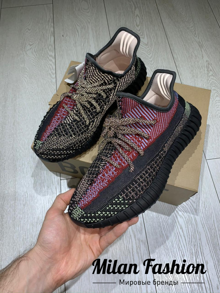 Кроссовки Adidas Yeezy Boost V4699. Вид 1