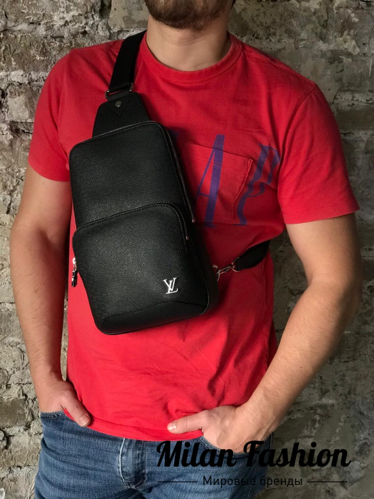 Сумка нагрудная  Louis Vuitton V2517. Вид 3