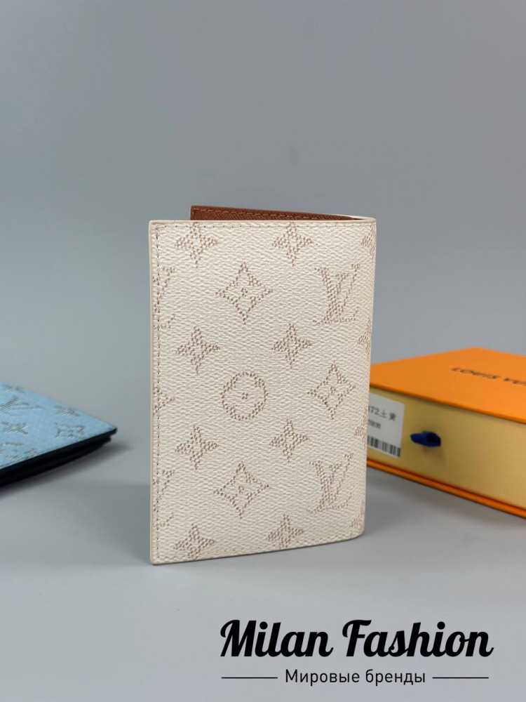 Обложка на паспорт  Louis Vuitton V25342. Вид 4