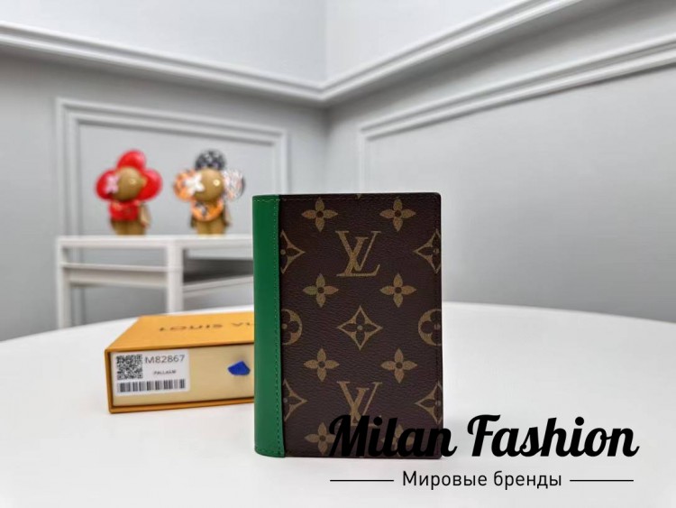 Обложка на паспорт Louis Vuitton V48720. Вид 3
