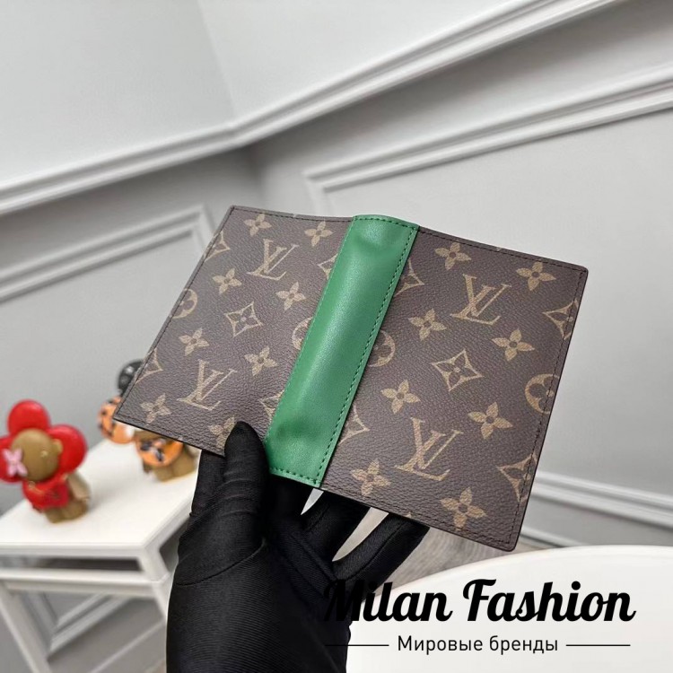 Обложка на паспорт Louis Vuitton V48720. Вид 4