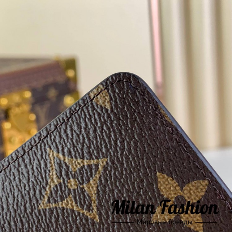 Обложка на паспорт Louis Vuitton V48720. Вид 5