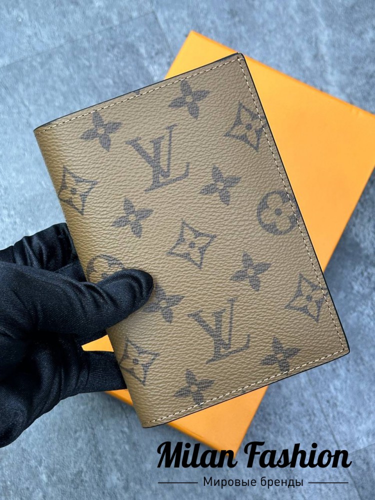 Обложка на паспорт  Louis Vuitton V52438. Вид 2