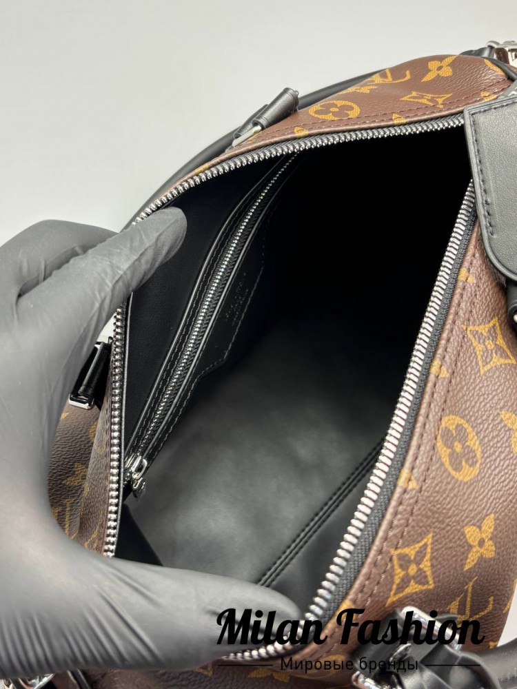 Сумка  Louis Vuitton V52450. Вид 4